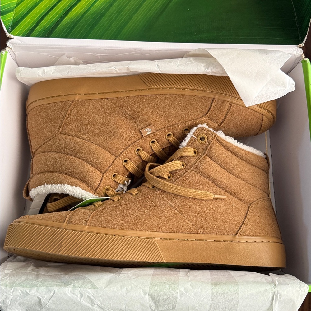 Cariuma Unisex OCA High Therma Suede Lace Up High Top Sneakers 13 - Picture 4 of 11